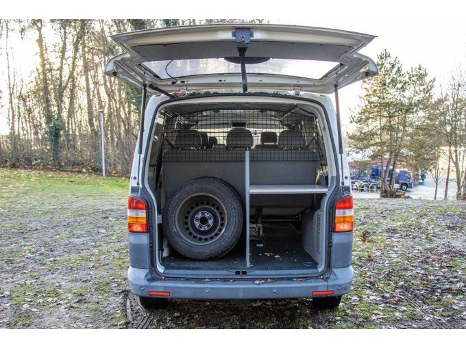 Ansicht Heckklappe geöffnete mit Rad