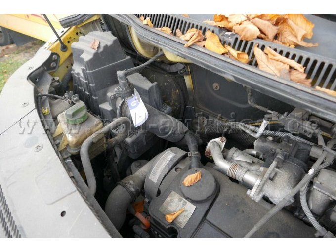 1 VW T 5 Kasten / Unfall- & Bastlerfahrzeug – foto 7 – kavel bij Zoll-Auktion, Wandlitz
