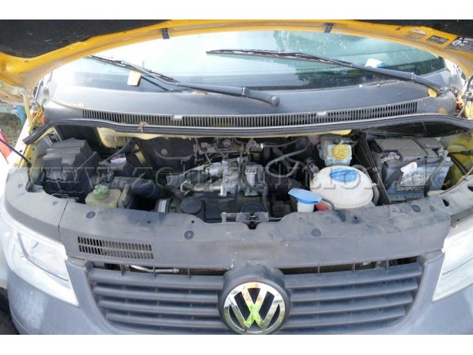 1 VW T 5 Kasten / Unfall- & Bastlerfahrzeug – foto 8 – kavel bij Zoll-Auktion, Wandlitz