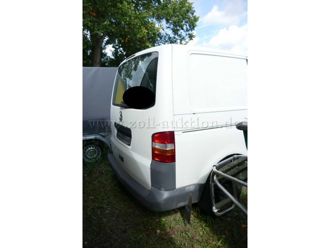 1 VW T 5 Kasten / Unfall- & Bastlerfahrzeug – foto 5 – kavel bij Zoll-Auktion, Wandlitz