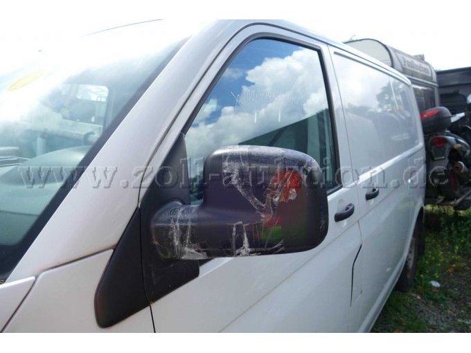 1 VW T 5 Kasten / Unfall- & Bastlerfahrzeug – foto 12 – kavel bij Zoll-Auktion, Wandlitz