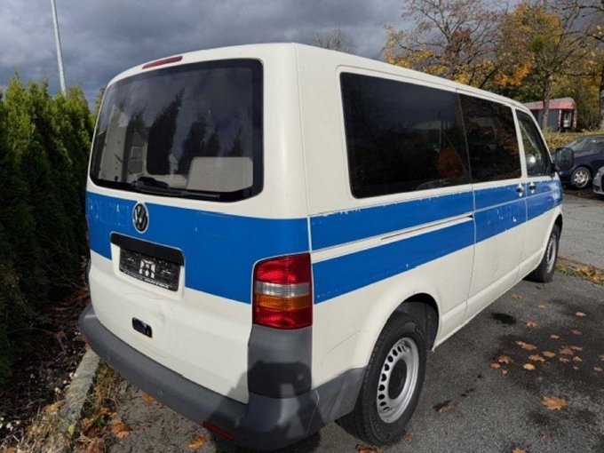 Ansicht Heck Beifahrerseite schräg