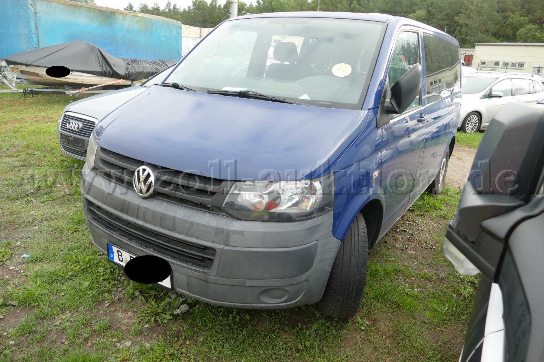 1 VW T 5 / Unfall- & Bastlerfahrzeug