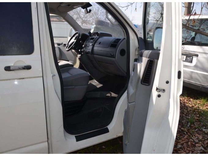 Ansicht geöffnete Beifahrertür