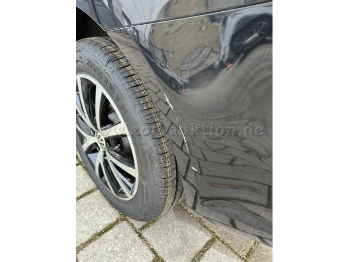 Lackbeschädigung Radkasten hinten links