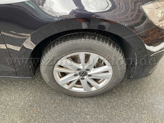 Reifen vorne links verschlissen 3