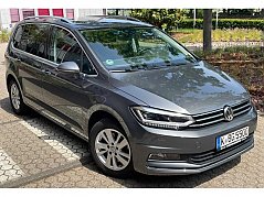 VW Touran Front