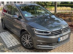 VW Touran Front