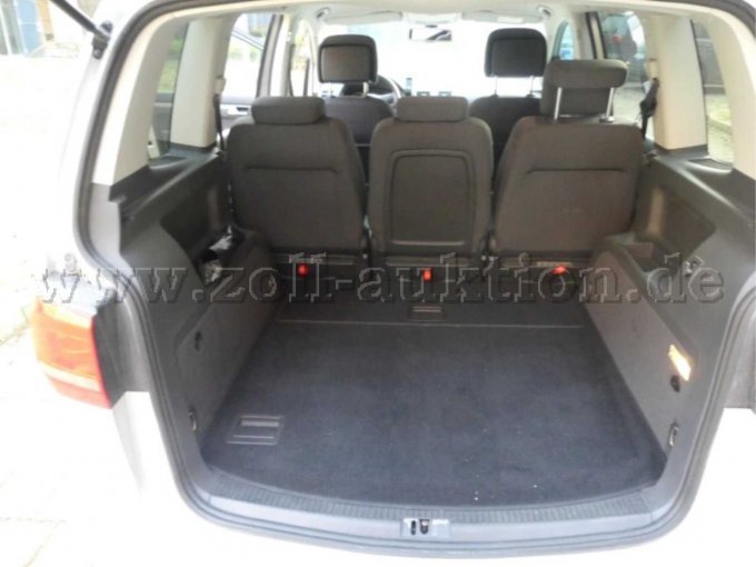 1 VW Touran 1.6 Diesel Comfortline - eventuell Motorschaden? – foto 5 – kavel bij Zoll-Auktion, München