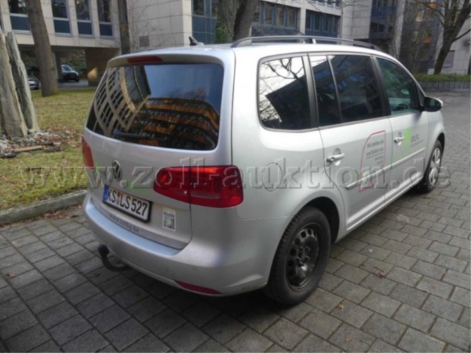 1 VW Touran 1.6 Diesel Comfortline - eventuell Motorschaden? – foto 2 – kavel bij Zoll-Auktion, München