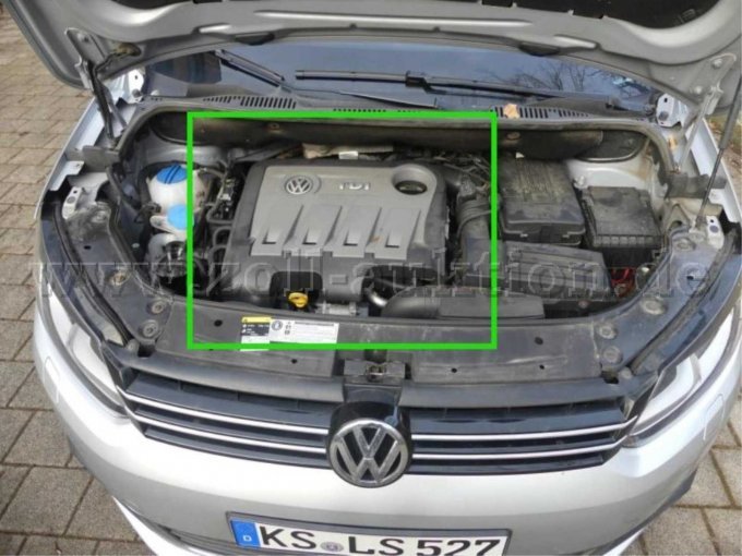 1 VW Touran 1.6 Diesel Comfortline - eventuell Motorschaden? – foto 6 – kavel bij Zoll-Auktion, München