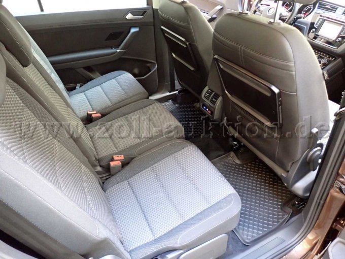 1 VW Touran 1.6 TDI Comfortline - BD16-5960 Hagelschaden – foto 6 – kavel bij Zoll-Auktion, München