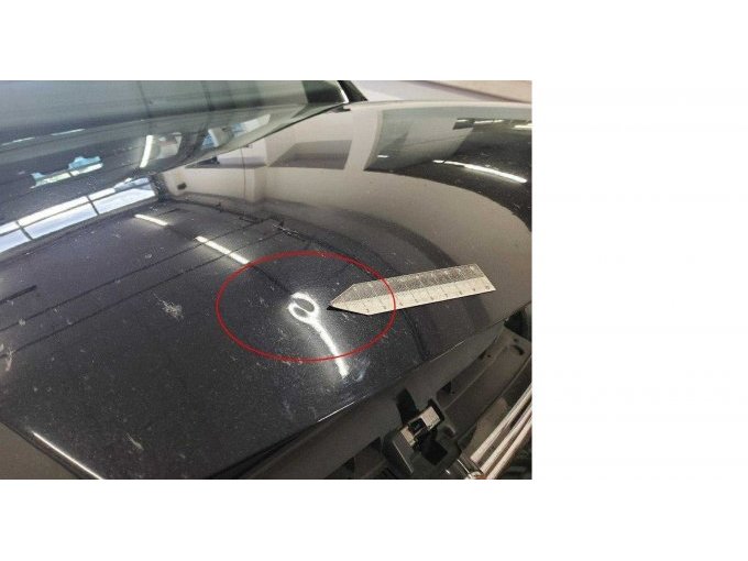 Motorhaube, sanfte Delle