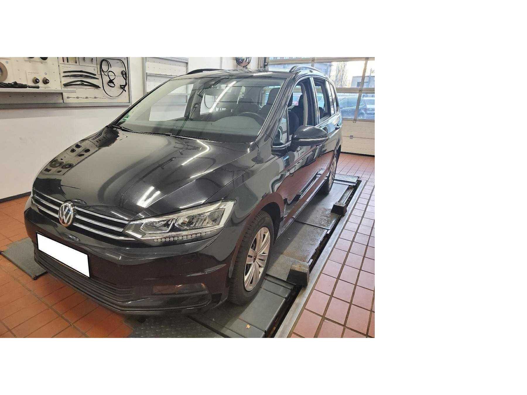 Motorhaube, sanfte Delle