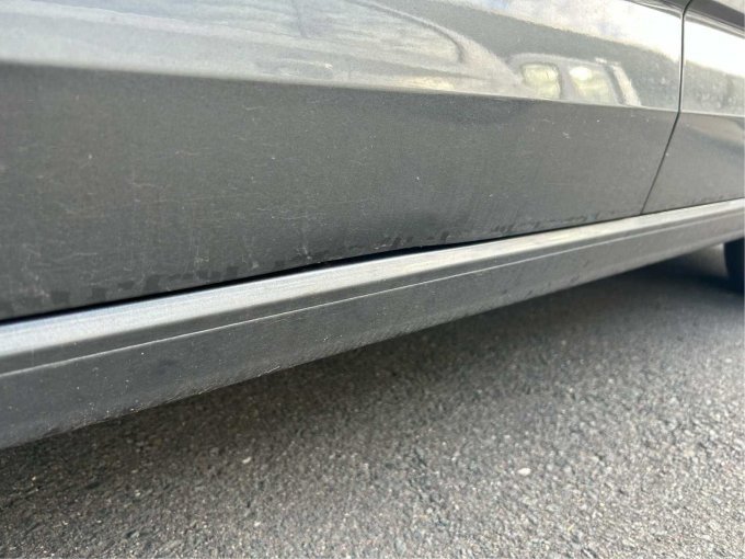 Schaden Tür vorn links