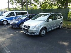 seitlich vorne links