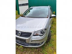 VW Touran vorne links