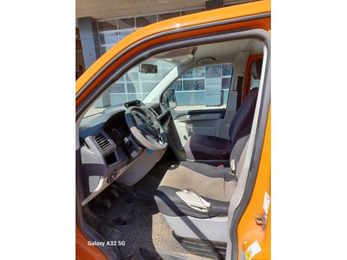 1 VW Transporter Doppelkabine Pritschenwagen PCAAC280X1 (T5) – foto 8 – kavel bij Zoll-Auktion, Westendorf