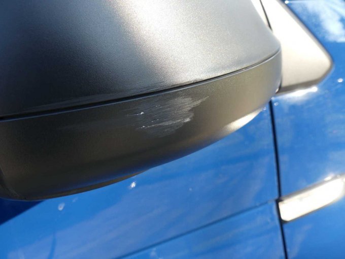 Beispiel Kratzer Spiegelkappen