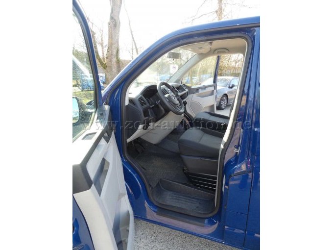 Innenansicht vorn links