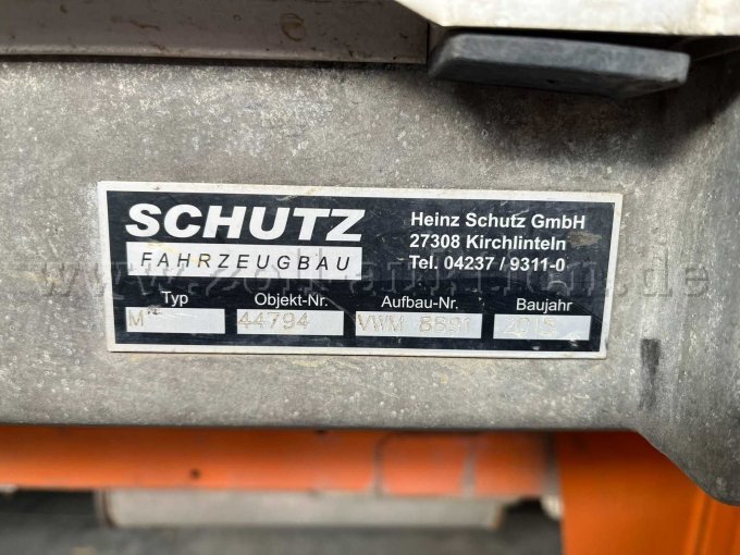 Typenschild von der Pritsche