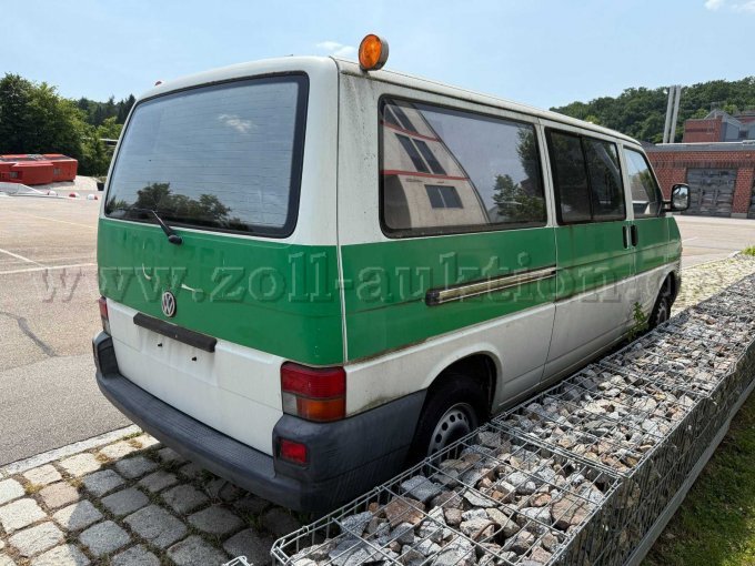 VW_T4_rechts_hinten