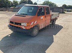 Front- und Seitenansicht Transporter