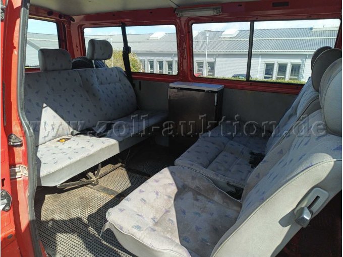 Ansicht Innenraum zweite und dritte Sitzreihe