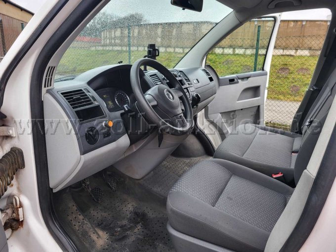 Innenraum Fahrerseite