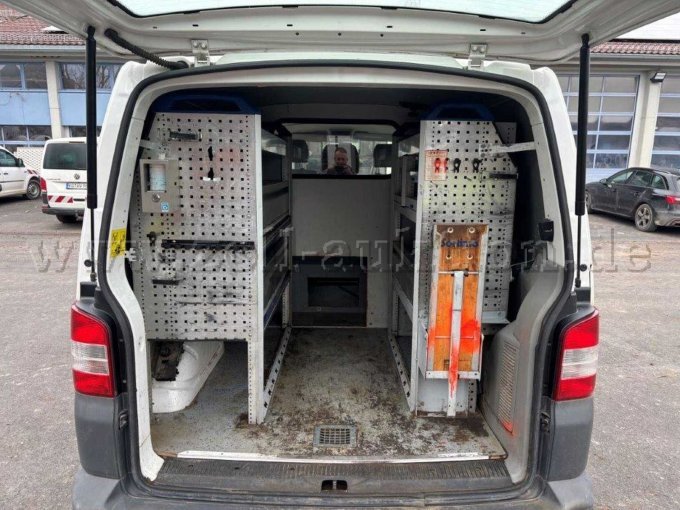 VW Transporter, Einbauten