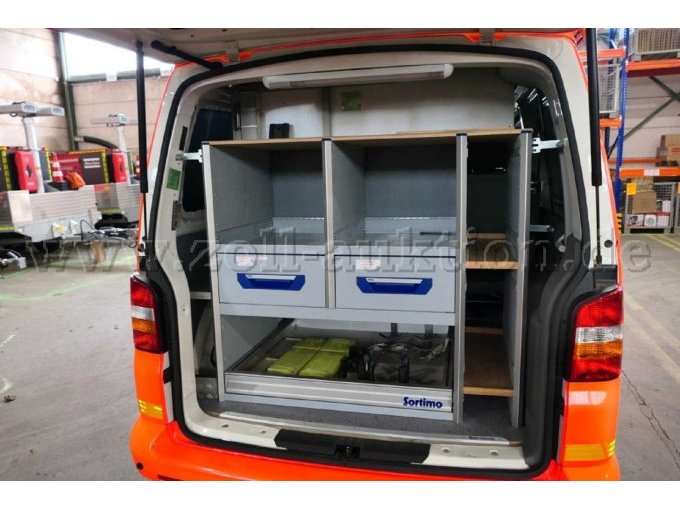 Ansicht Heckeinbauschrank bei geöffneter Heckklappe