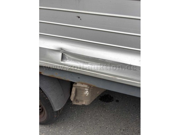 Loch an der Seite rechts