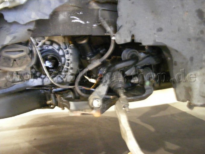 Schaden Front vorne links