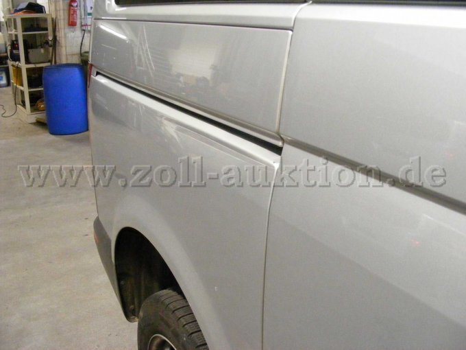 Schaden rechte Fahrzeugseite Bereich Schiebetür