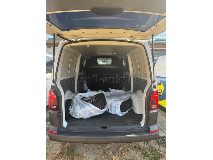 1 VW Transporter TDI T 6 lang, knutselauto – foto 7 – kavel bij Zoll-Auktion, Karlsruhe