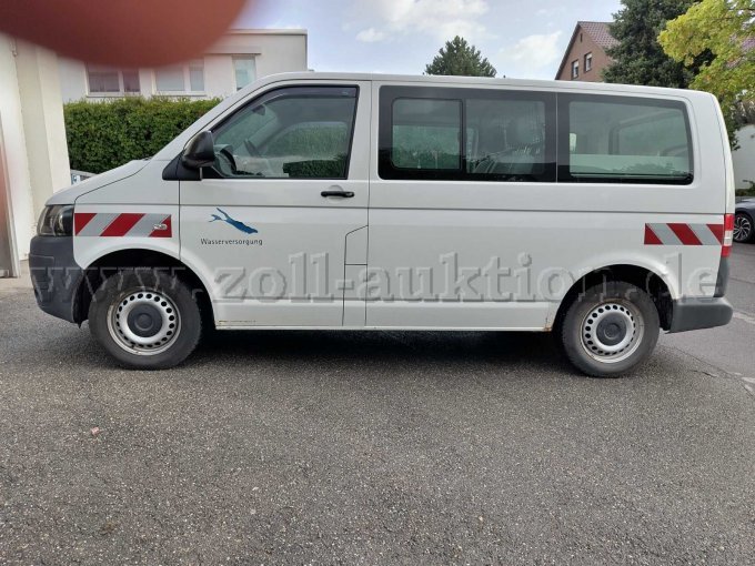 1 VW Transporter TDi 4motion, defekt, fahrbereit – foto 3 – kavel bij Zoll-Auktion, Stuttgart