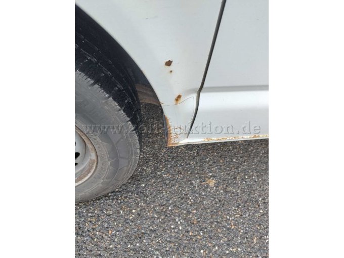 1 VW Transporter TDi 4motion, defekt, fahrbereit – foto 10 – kavel bij Zoll-Auktion, Stuttgart