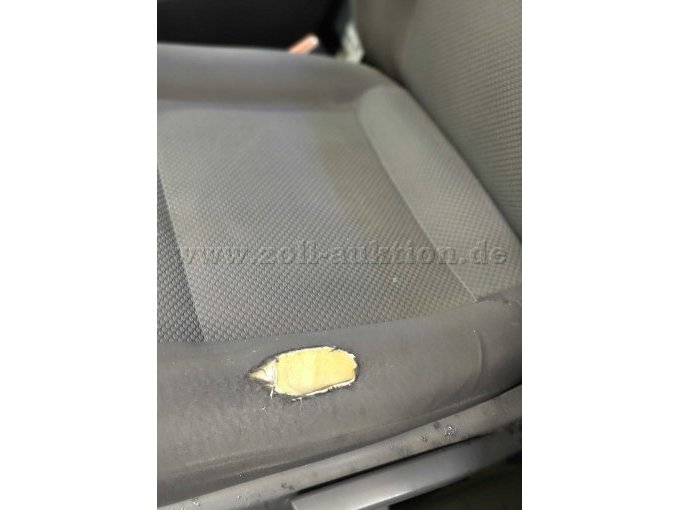 1 VW Transporter TDi 4motion nicht fahrbereit – foto 9 – kavel bij Zoll-Auktion, Stuttgart