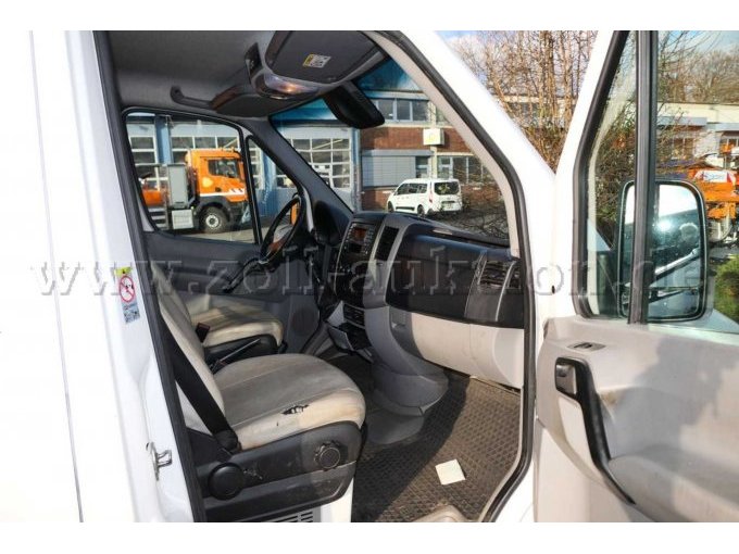 Fahrgastraum vorne rechts