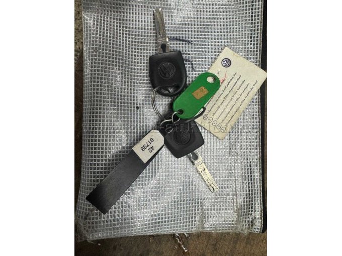 vorhandene Fahrzeugschlüsseln VW Transporter