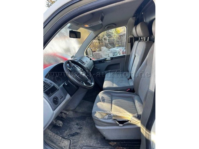 Fahrerkabine mit einigen Mängeln