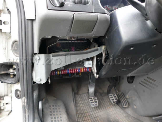 1 VW Transporter (manipulierte FIN)Teileträger – foto 18 – kavel bij Zoll-Auktion, Dresden