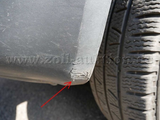 Stoßstange vorne links verschürft