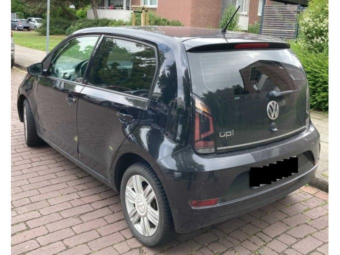 Fahrerseite und Heck