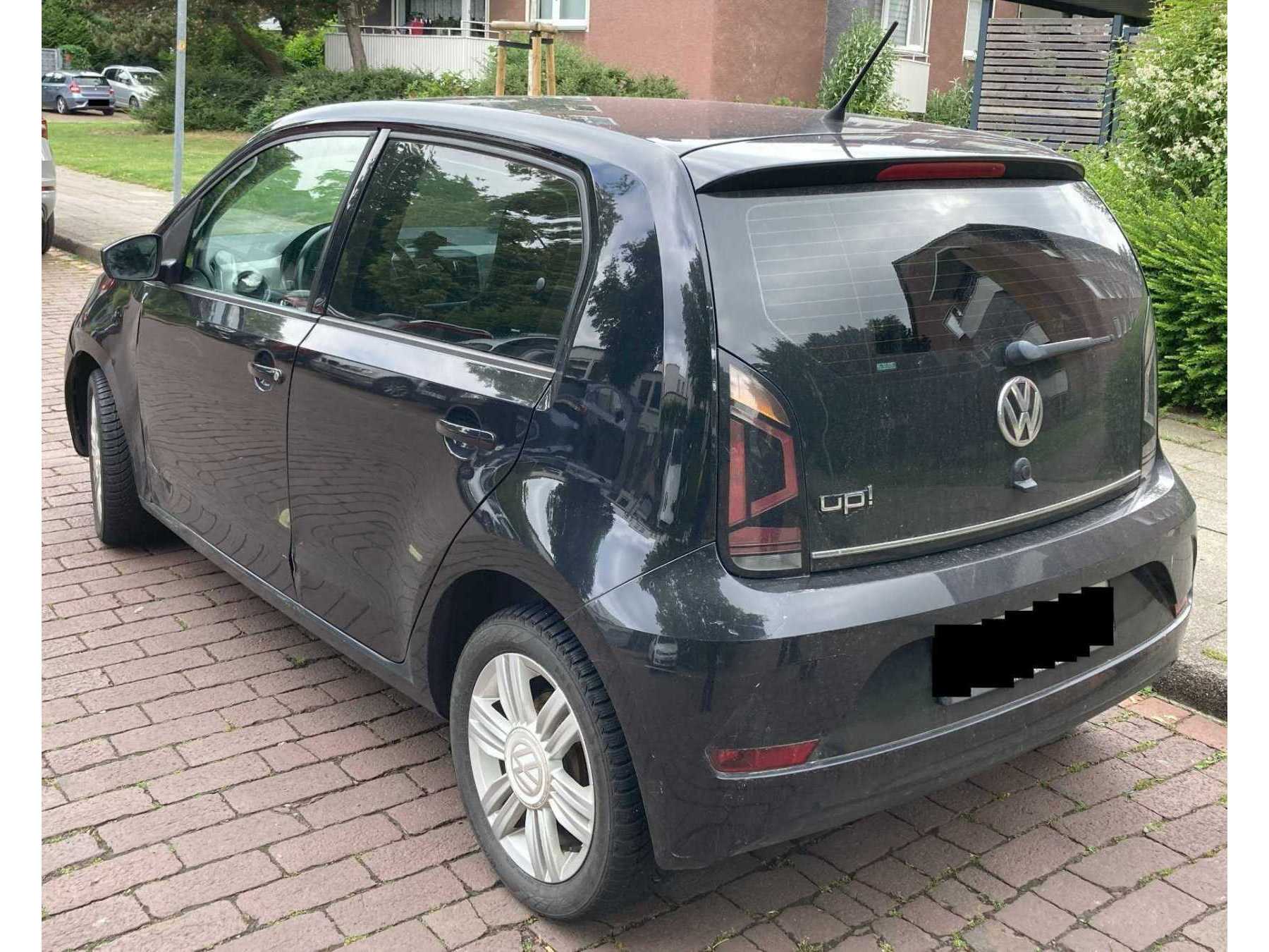 Fahrerseite und Heck