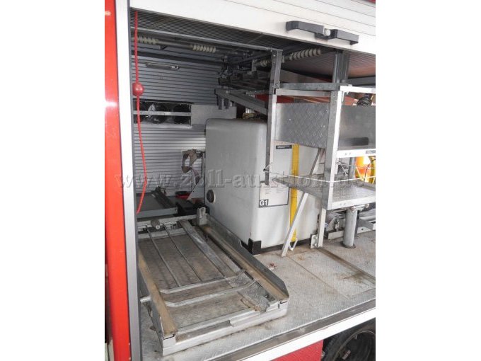 Geräteraum seitlich