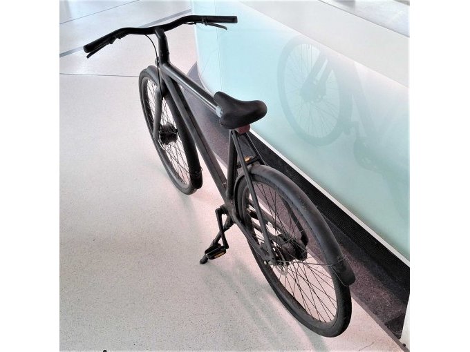 linke Seite Hinteransicht