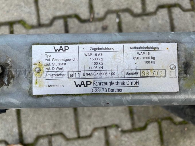 Typenschild Zug-/Auflaufeinrichtung