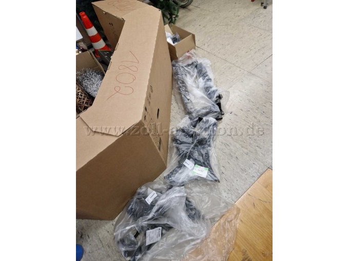Stoßfänger original verpackt und Ersatzteile