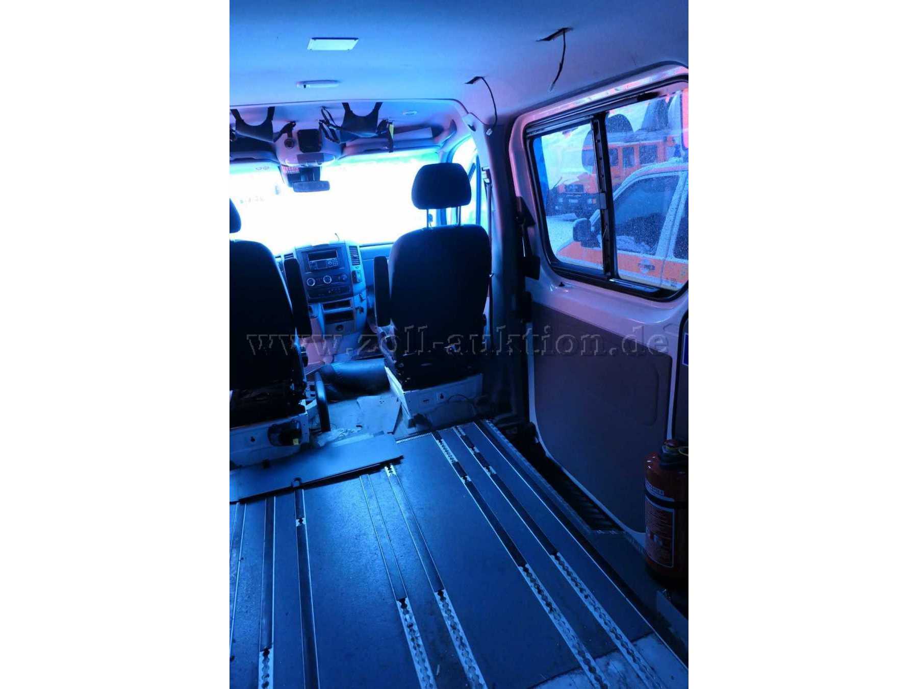 Laderaum von hinten gesehen